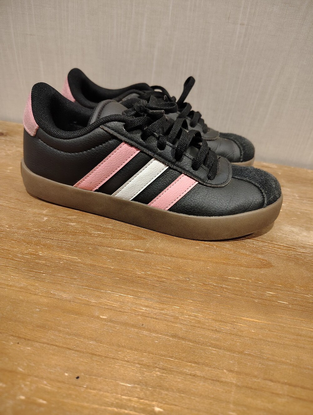 Adidas VL Court 3.0 Black / True Pink / Gold 